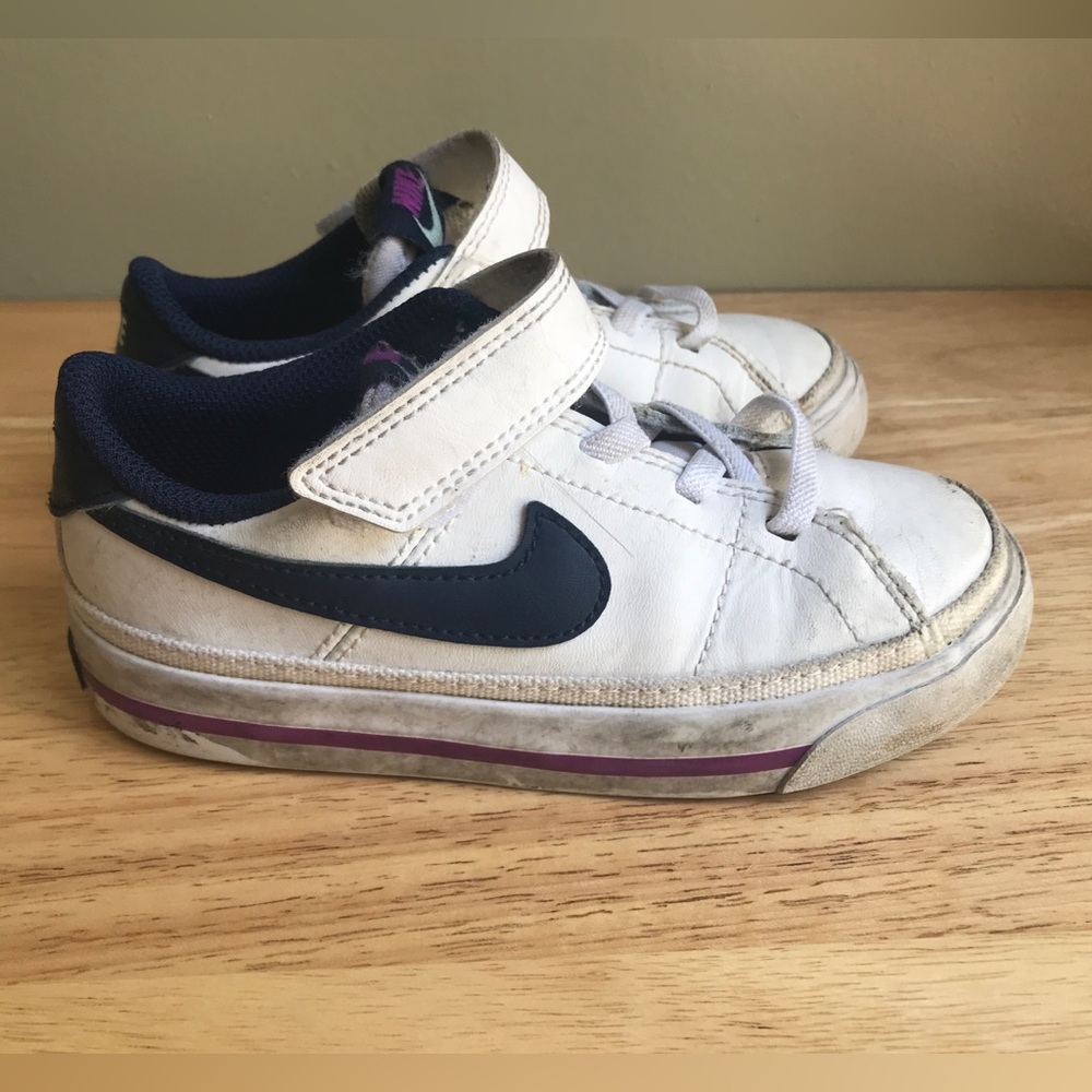 Nike Toddler Court Legacy “ White Navy” Sneaker Size: US 9C EUR 26 CM 15